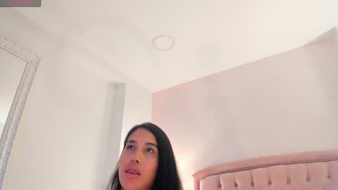 cailyn  online show from 30, 6, 2026