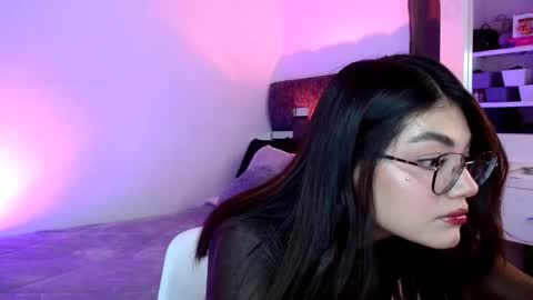 Snapshot of _camilaaaa__ chatting on 16, 10, 2025 online show from 16, 10, 2025