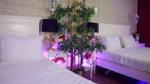 _carlawhite_ online show from 19, 11, 2025