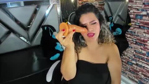 _casandra11 online show from 5, 1, 2025