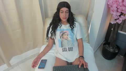 Snapshot of _cat_18 chatting on 2, 3, 2025 You can Call me Kitty Cat online show from 2, 3, 2025