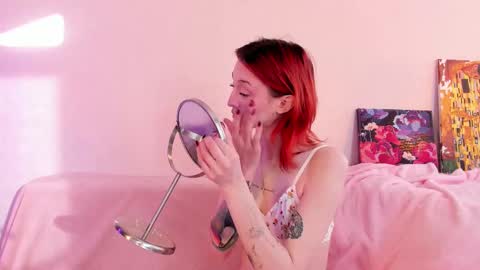 Christina Chris online show from 17, 2, 2025