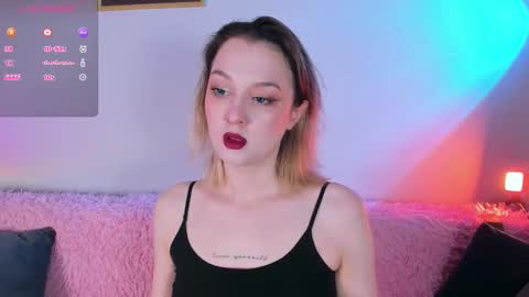 Christina Chris online show from 7, 11, 2025