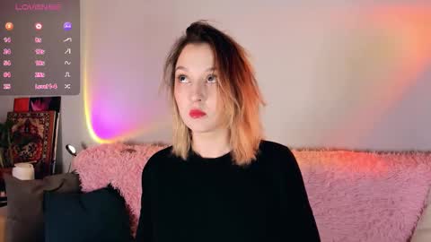 Christina Chris online show from 1, 12, 2025