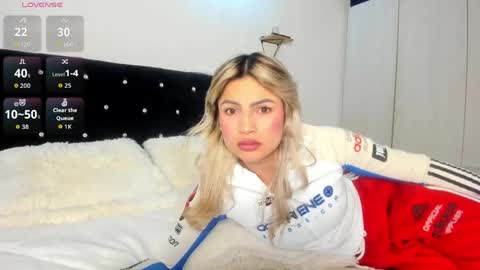 Snapshot of _cereza_ chatting on 4, 5, 2026 Bella online show from 4, 5, 2026