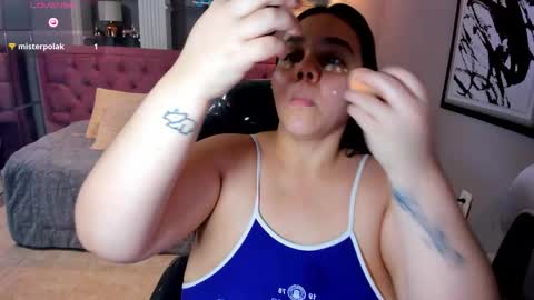 Snapshot of _chelsea_24 chatting on 18, 12, 2025 _chelsea_24 online show from 18, 12, 2025