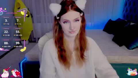 Snapshot of _chlo_e chatting on 25, 10, 2025 Alisa NO NUDE online show from 25, 10, 2025