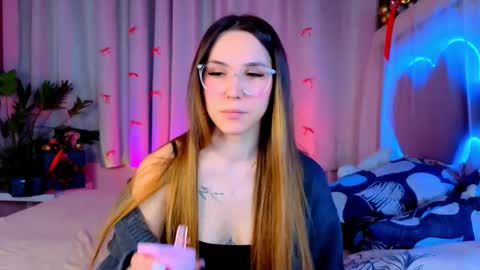 Snapshot of _cindy_lou_ chatting on 6, 1, 2026 Cindy . online show from 6, 1, 2026