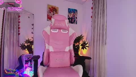  Chloe  online show from 4, 7, 2026