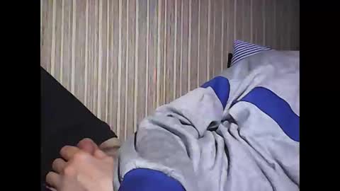 I hate social media  Odio las redes sociales online show from 18, 4, 2026