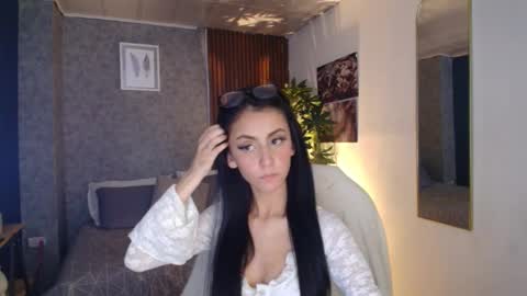 Snapshot of _coraliinee_ chatting on 11, 2, 2026 Coraline online show from 11, 2, 2026