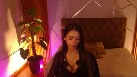 Snapshot of _coraliinee_ chatting on 2, 4, 2026 Coraline online show from 2, 4, 2026