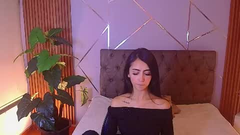 Snapshot of _coraliinee_ chatting on 6, 5, 2026 Coraline online show from 6, 5, 2026