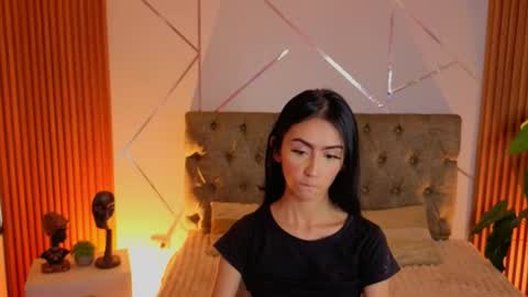Snapshot of _coraliinee_ chatting on 17, 7, 2026 Coraline online show from 17, 7, 2026