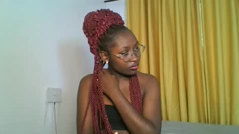 Snapshot of _cutestephanie chatting on 15, 12, 2025 STEPH online show from 15, 12, 2025