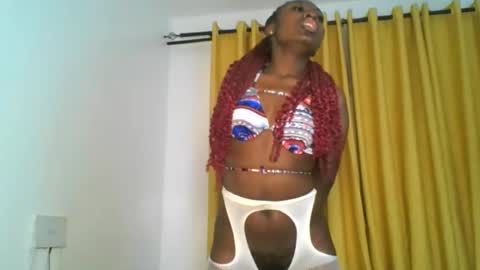 Snapshot of _cutestephanie chatting on 16, 12, 2025 STEPH online show from 16, 12, 2025