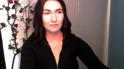 _cutie_and_shy_ online show from 6, 4, 2026