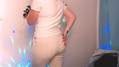 _cutie_and_shy_ online show from 6, 5, 2026