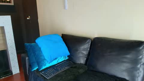 Snapshot of _dantfox_ chatting on 14, 10, 2025 Dante online show from 14, 10, 2025