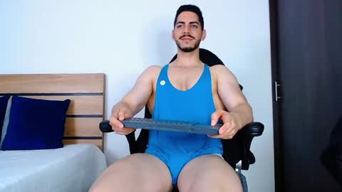 Snapshot of _davidwolf chatting on 18, 2, 2025 David online show from 18, 2, 2025