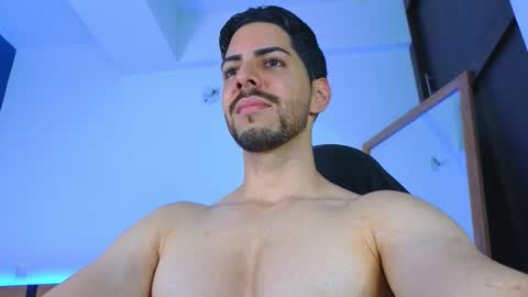 Snapshot of _davidwolf chatting on 1, 10, 2025 David online show from 1, 10, 2025