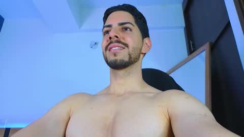 Snapshot of _davidwolf chatting on 7, 10, 2025 David online show from 7, 10, 2025