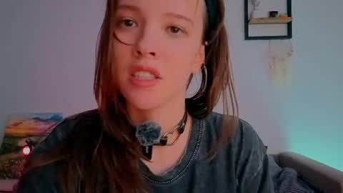 Snapshot of _demi_dee_ chatting on 23, 6, 2026 DemiDee online show from 23, 6, 2026