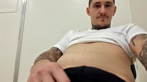 Snapshot of _devil_in_me_ chatting on 17, 9, 2025 _devil_in_me_ online show from 17, 9, 2025