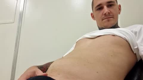 Snapshot of _devil_in_me_ chatting on 10, 10, 2025 _devil_in_me_ online show from 10, 10, 2025