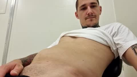 Snapshot of _devil_in_me_ chatting on 20, 10, 2025 _devil_in_me_ online show from 20, 10, 2025