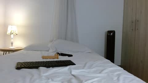 Diana online show from 4, 3, 2025