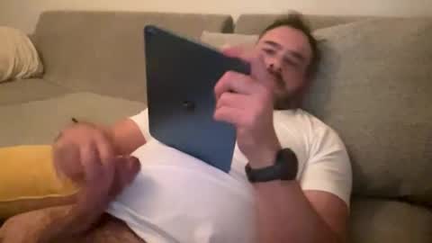 Snapshot of _direwolf_ chatting on 16, 4, 2026 _direwolf_ online show from 16, 4, 2026