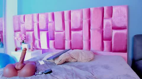 SANDY online show from 4, 2, 2025