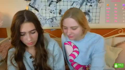 Snapshot of _eliizabeth__ chatting on 7, 4, 2026 Lizzy online show from 7, 4, 2026