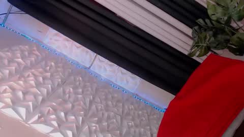 Snapshot of _ellen24 chatting on 3, 11, 2025 _ellen24 online show from 3, 11, 2025