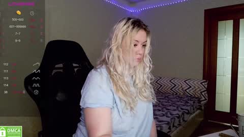 Snapshot of _elven_dreams__ chatting on 9, 1, 2025 chloue and Gretta online show from 9, 1, 2025