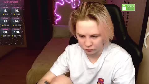 Snapshot of _elven_dreams__ chatting on 2, 3, 2025 chloue and Gretta online show from 2, 3, 2025