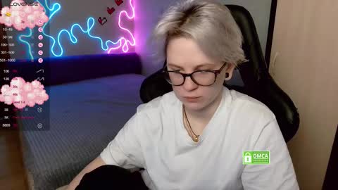 Snapshot of _elven_dreams__ chatting on 9, 11, 2025 chloue and Gretta online show from 9, 11, 2025