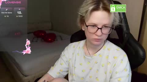 Snapshot of _elven_dreams__ chatting on 23, 2, 2026 chloue and Gretta online show from 23, 2, 2026