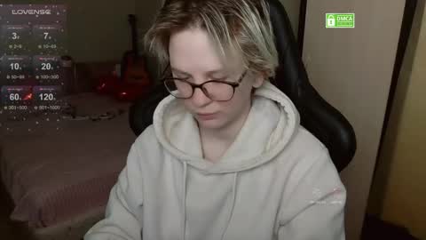 Snapshot of _elven_dreams__ chatting on 14, 3, 2026 chloue and Gretta online show from 14, 3, 2026