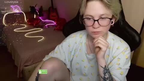 Snapshot of _elven_dreams__ chatting on 29, 3, 2026 chloue and Gretta online show from 29, 3, 2026