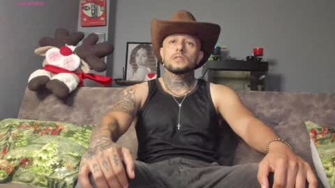 Snapshot of _emilio_escobar chatting on 30, 12, 2024 Emilio online show from 30, 12, 2024