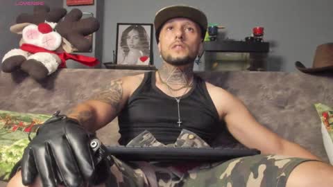 Snapshot of _emilio_escobar chatting on 30, 12, 2024 Emilio online show from 30, 12, 2024