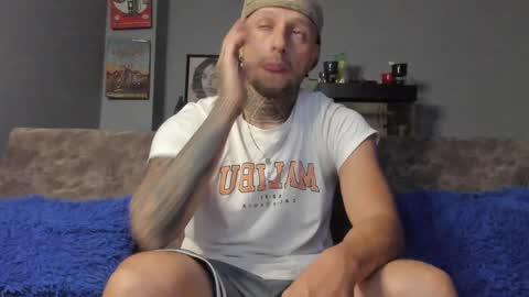 Snapshot of _emilio_escobar chatting on 15, 1, 2025 Emilio online show from 15, 1, 2025