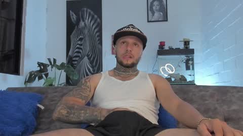 Snapshot of _emilio_escobar chatting on 7, 2, 2025 Emilio online show from 7, 2, 2025