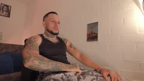 Snapshot of _emilio_escobar chatting on 27, 9, 2025 Emilio online show from 27, 9, 2025