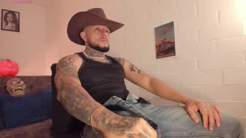Snapshot of _emilio_escobar chatting on 12, 10, 2025 Emilio online show from 12, 10, 2025