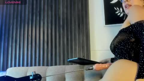 Snapshot of _emily_gill_ chatting on 27, 3, 2026 _emily_gill_ online show from 27, 3, 2026