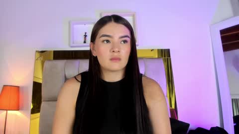 Snapshot of _emily_r chatting on 5, 12, 2024 Isabella online show from 5, 12, 2024