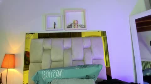 Snapshot of _emily_r chatting on 25, 1, 2025 Isabella online show from 25, 1, 2025